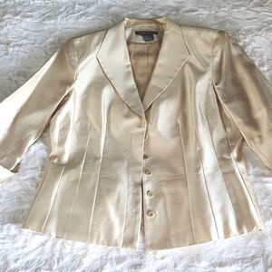 ETCETERA,Golden 100% Silk, Pleated, Blazer, Coat size 0 Exellent condition